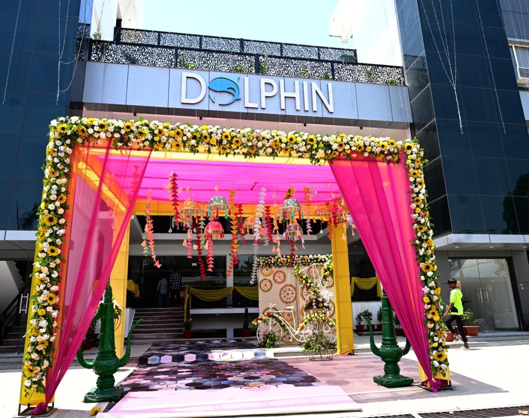 Dolphin Club Hotel Chinhat Kültér fotó